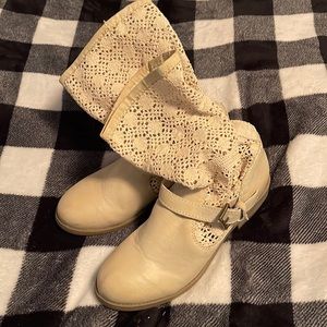 Cream Crotched Shi Ankle Boots with Buckle Detail